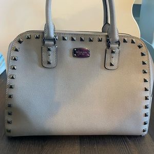 Michael kors handbag. Like new!